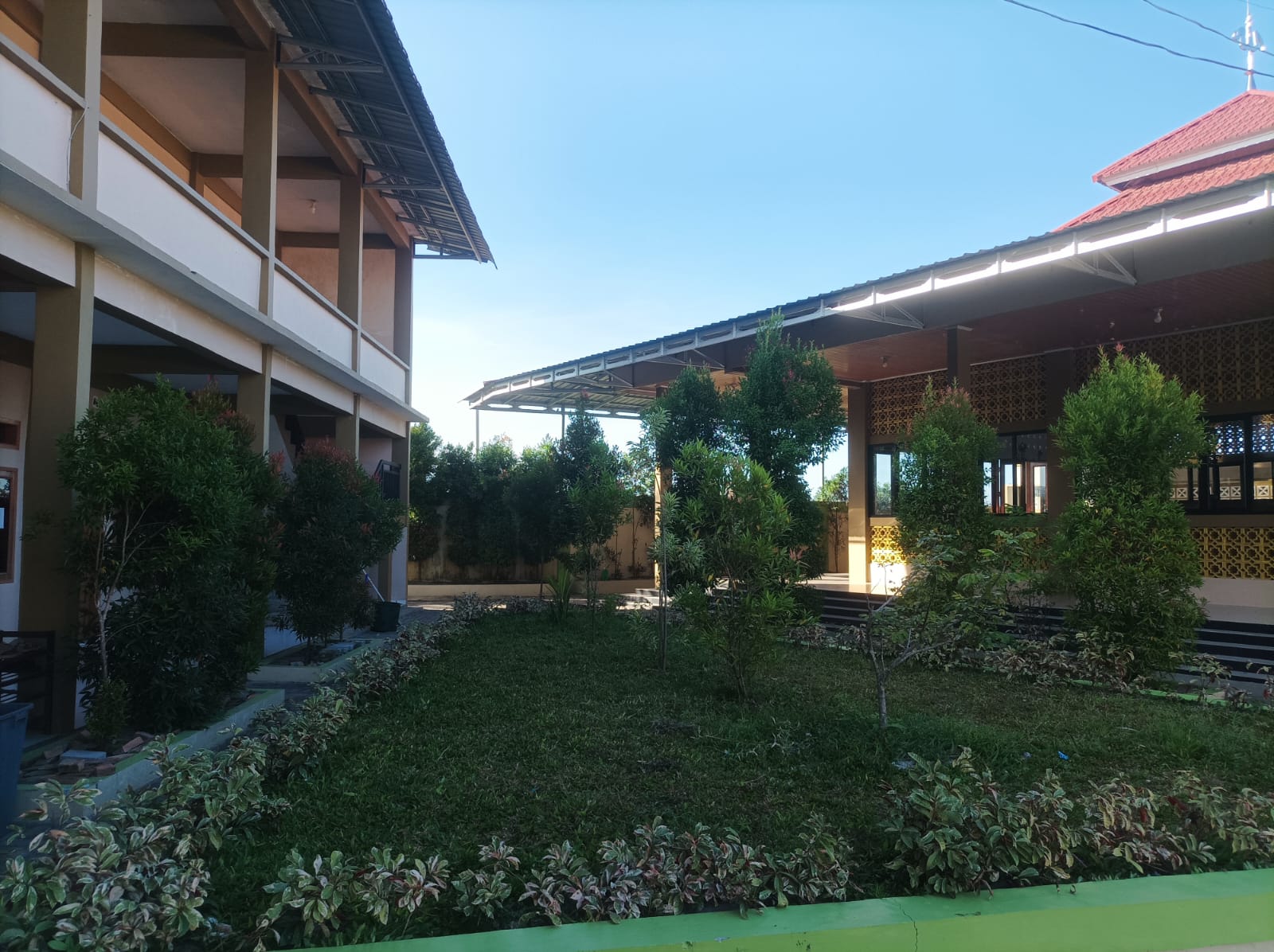 Lingkungan nyaman 6